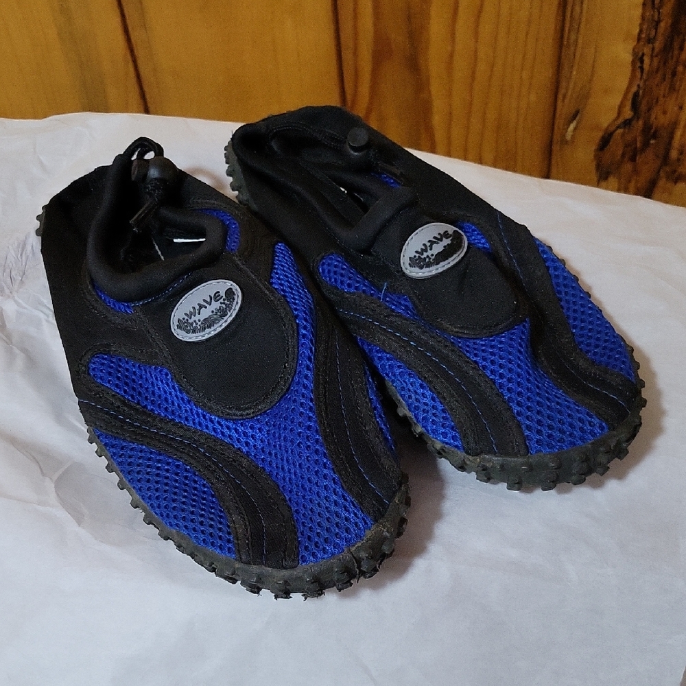Men's Black and Blue Water Shoes
